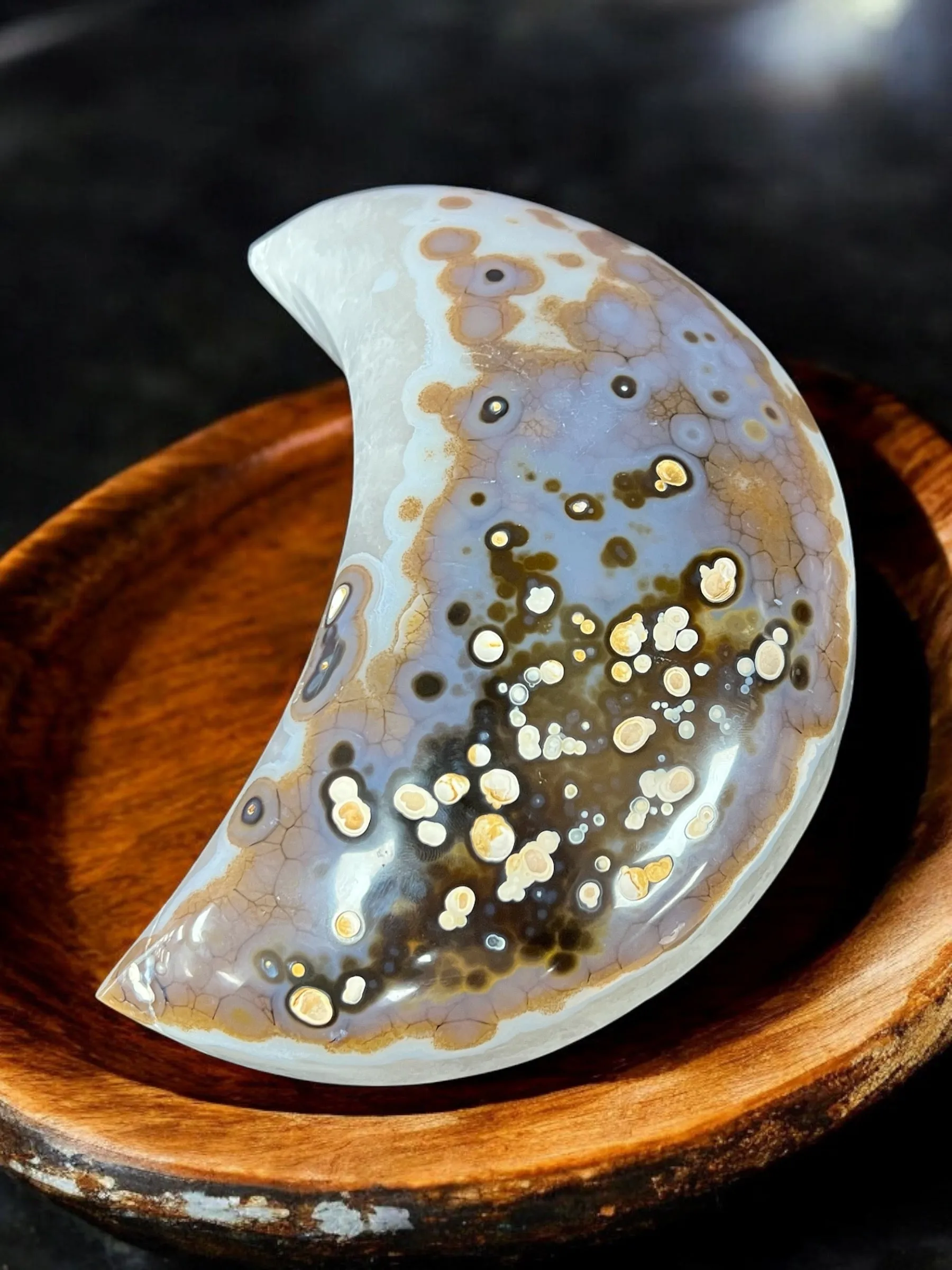 Agate Geode Crescent Moon Carving