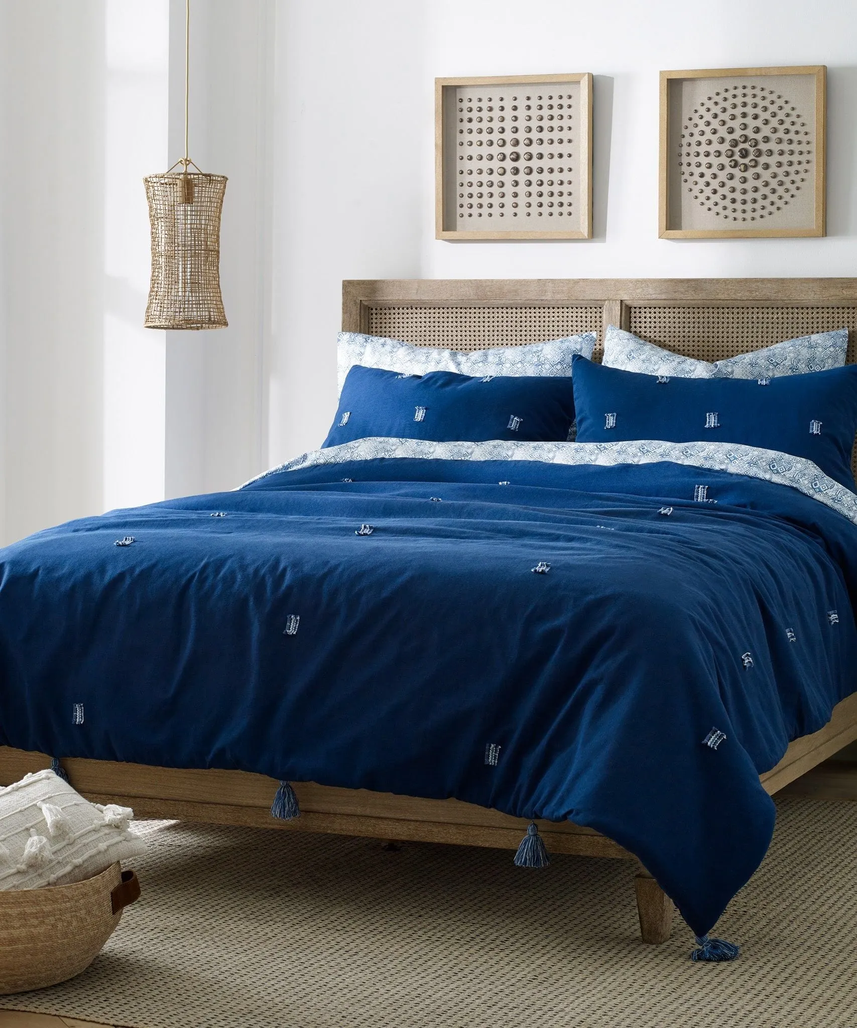 Arlo Tassel Comforter Set