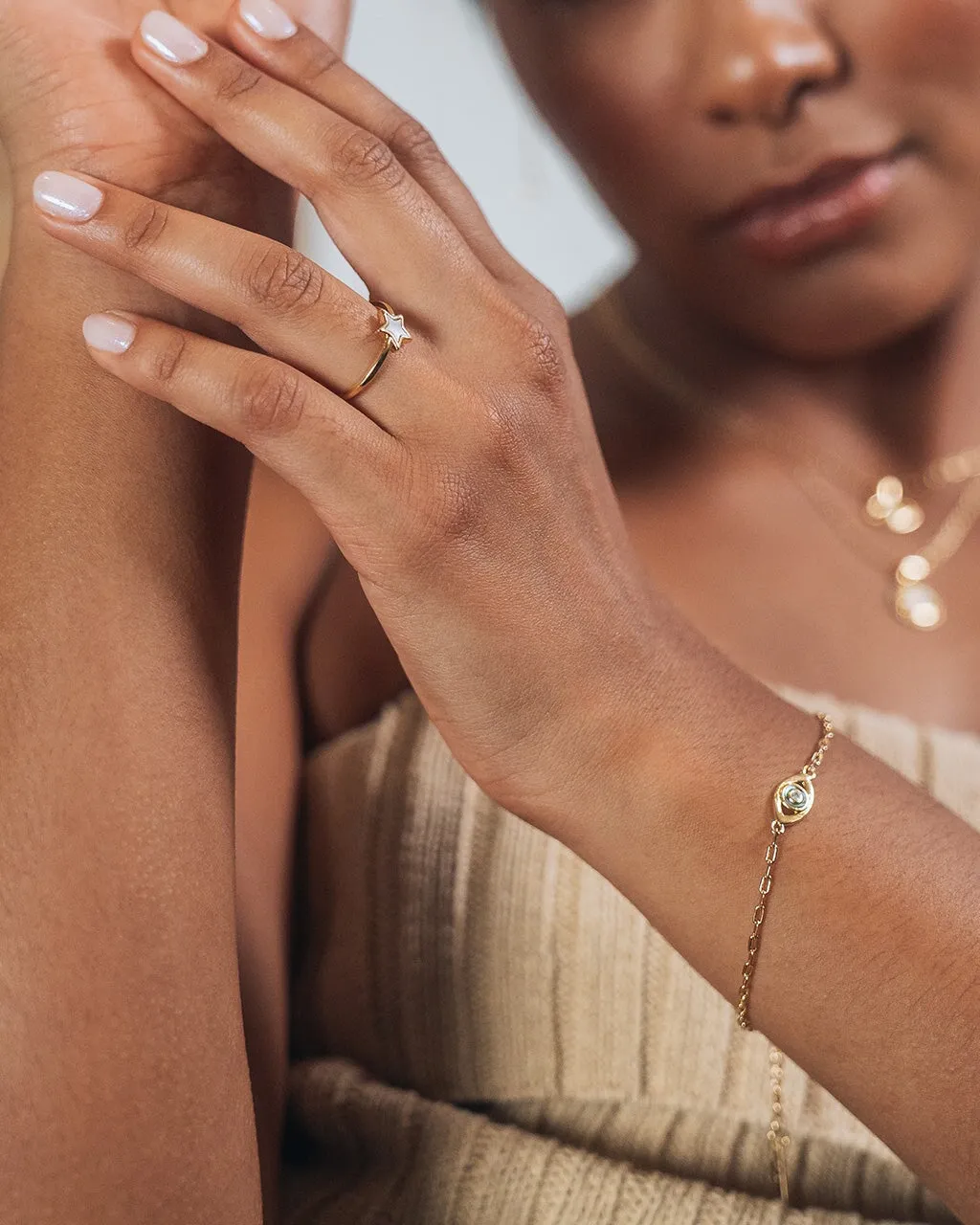 Bez Mother of Pearl Star Ring