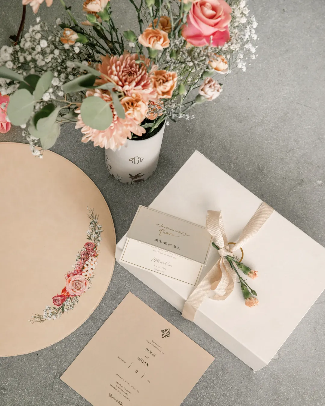 Bridal Bouquet Beige Square