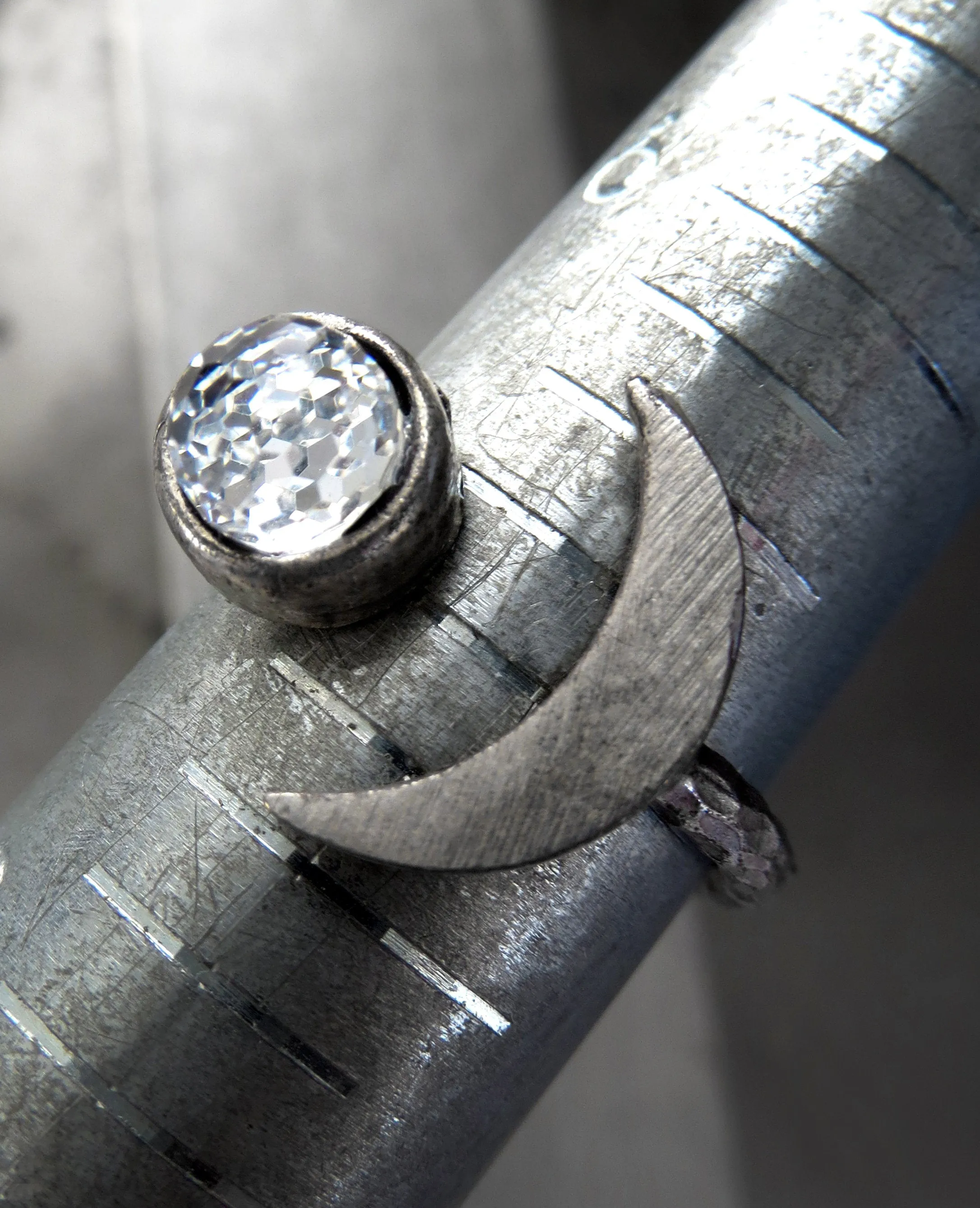 CELESTIAL - Silver Crescent Moon Ring with Vintage Clear Crystal