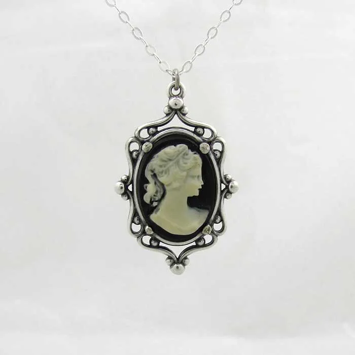 Classic Cameo Pendant