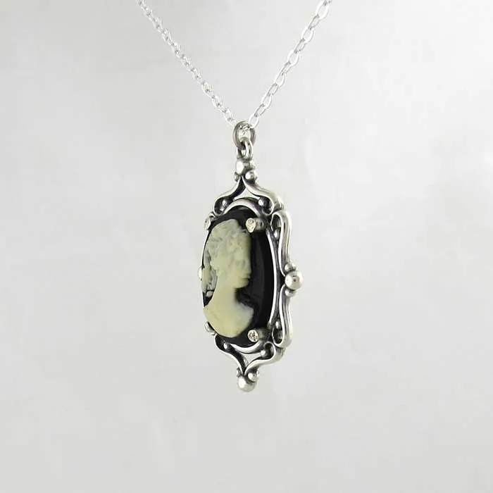 Classic Cameo Pendant