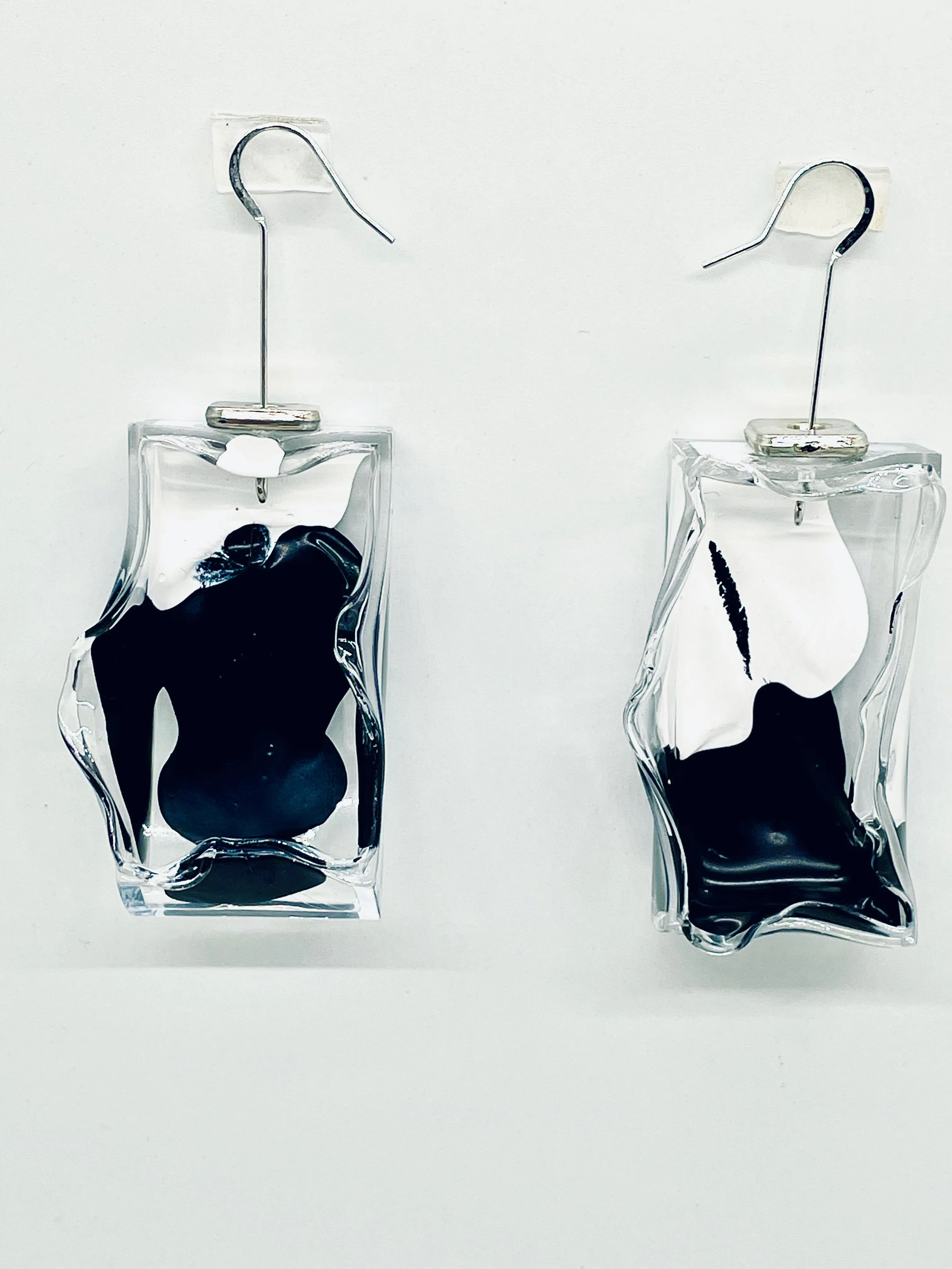 Clear Drop Node Earrings_01