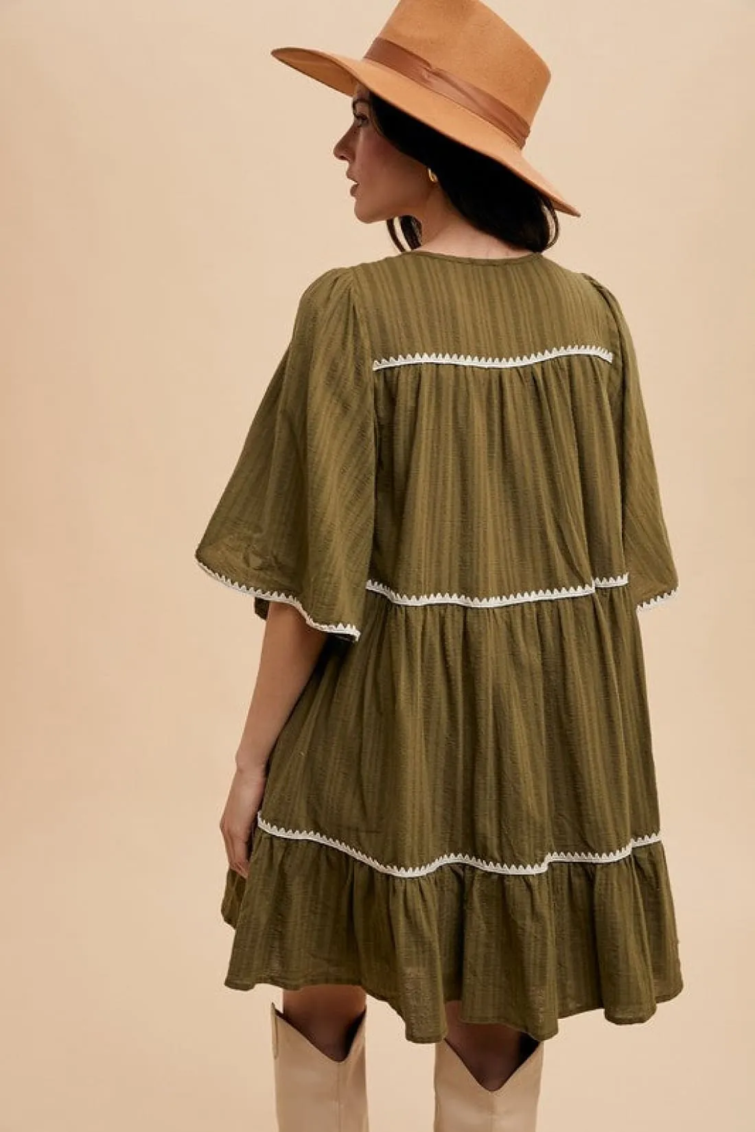 Contrast Trim Tiered Dress in Olive
