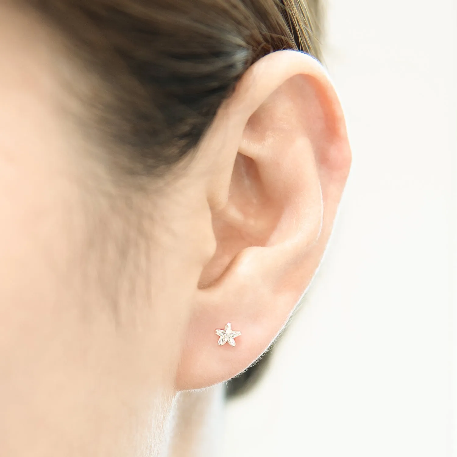 Edition 4MM Star CZ Screwback