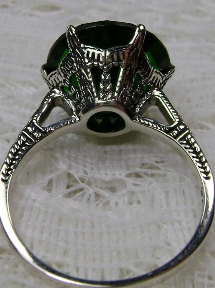 Emerald Green Ring,  Classic Jewelry #D37