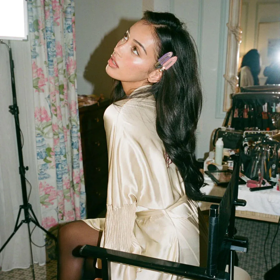 Emi Jay Popstar Clips in Night In