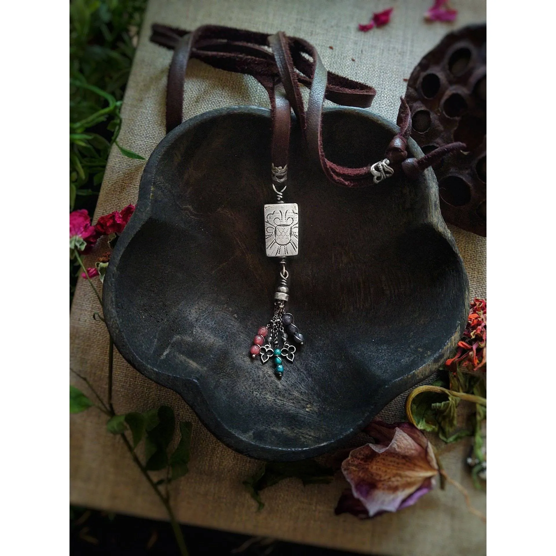 FLORAL HOLLOW FORM TASSEL - Beaded Necklace