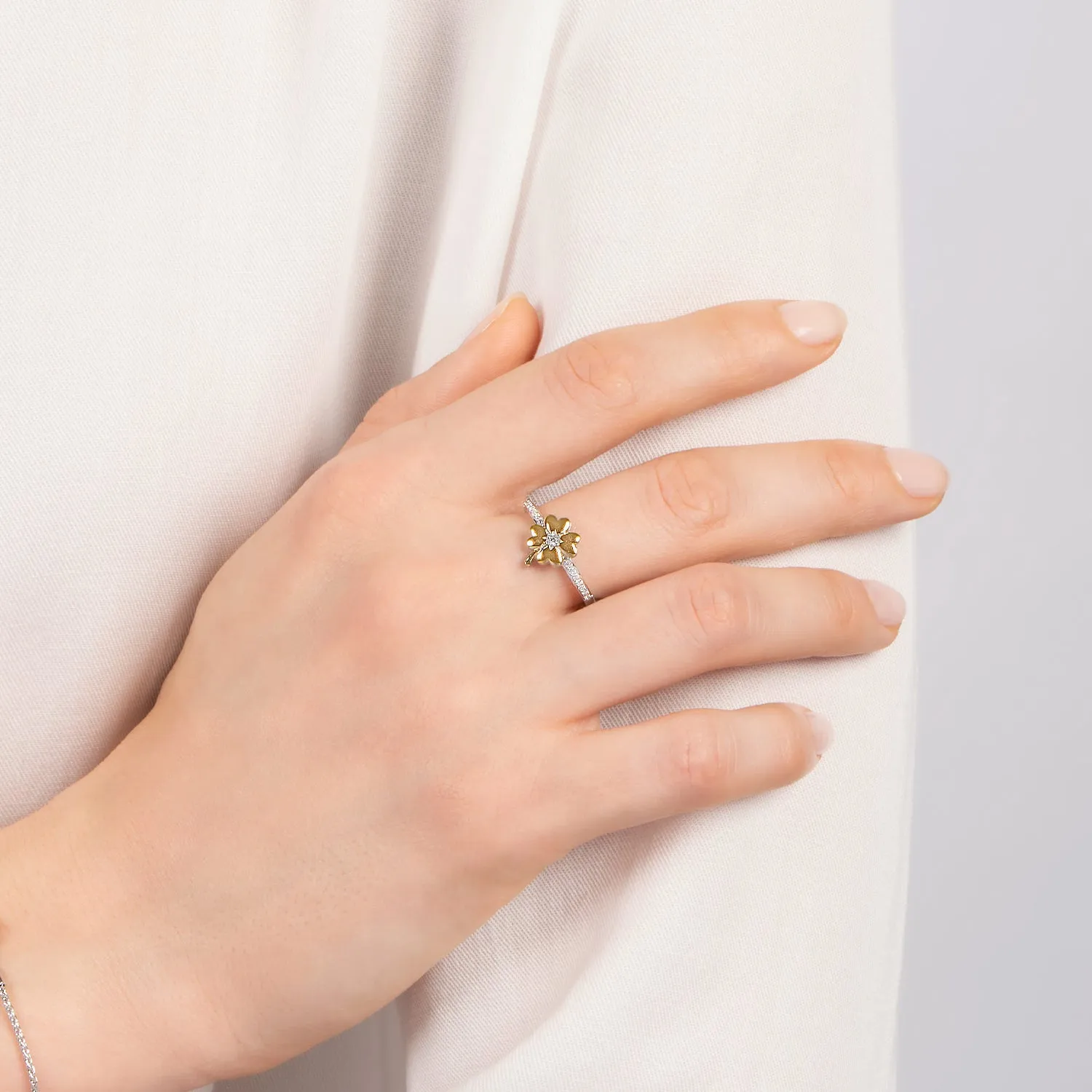 Hallmark Fine Jewelry Shamrock Ring in 14K Yellow Gold & Sterling  Silver with Diamonds