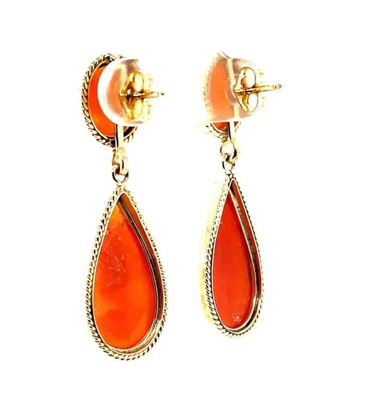 Italian Shell Pear Shaped Cameo Yellow Gold Dangle Drop Earrings