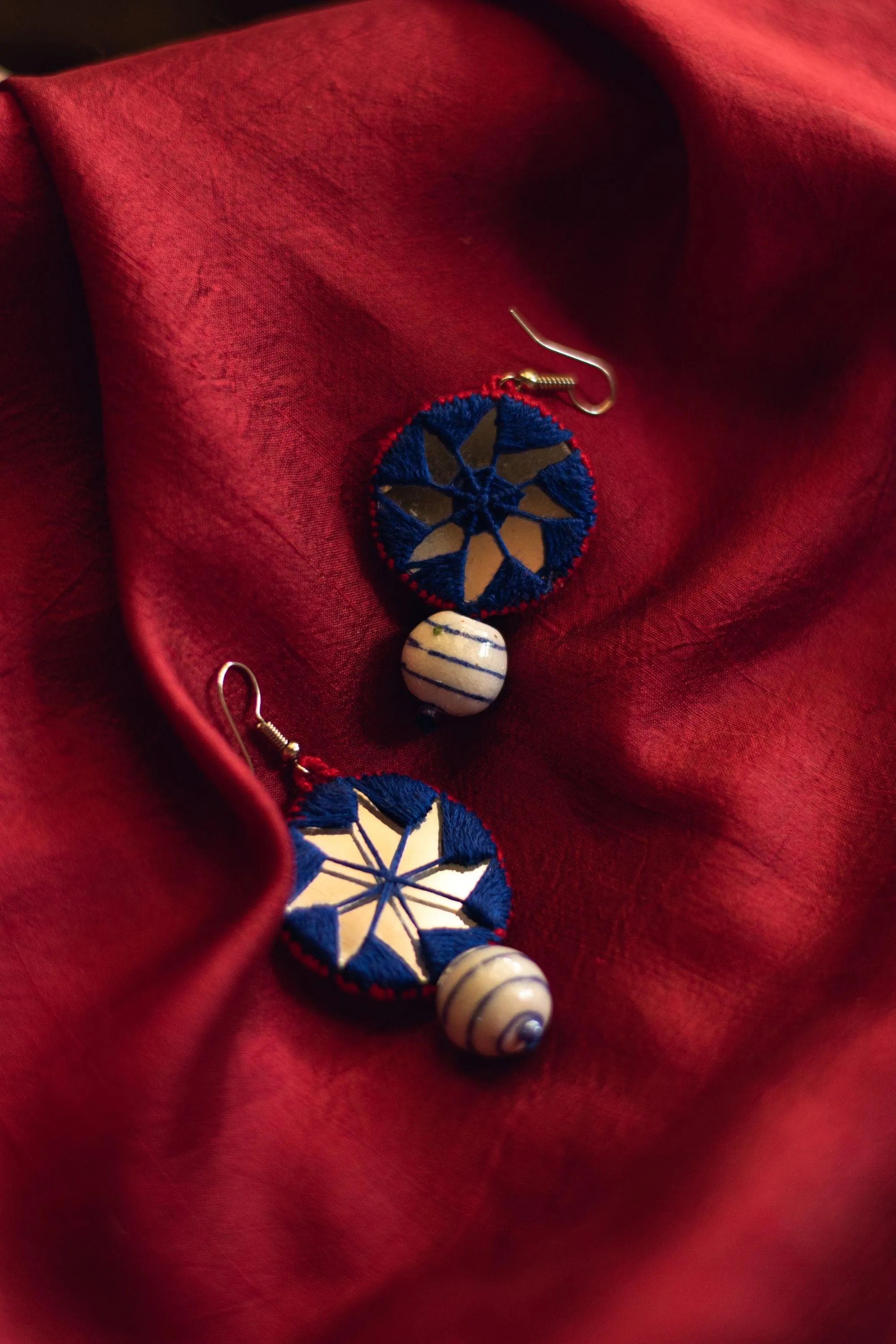 Kaisori blue pottery jewellery-  Dual circle thread  - Pink and Blue