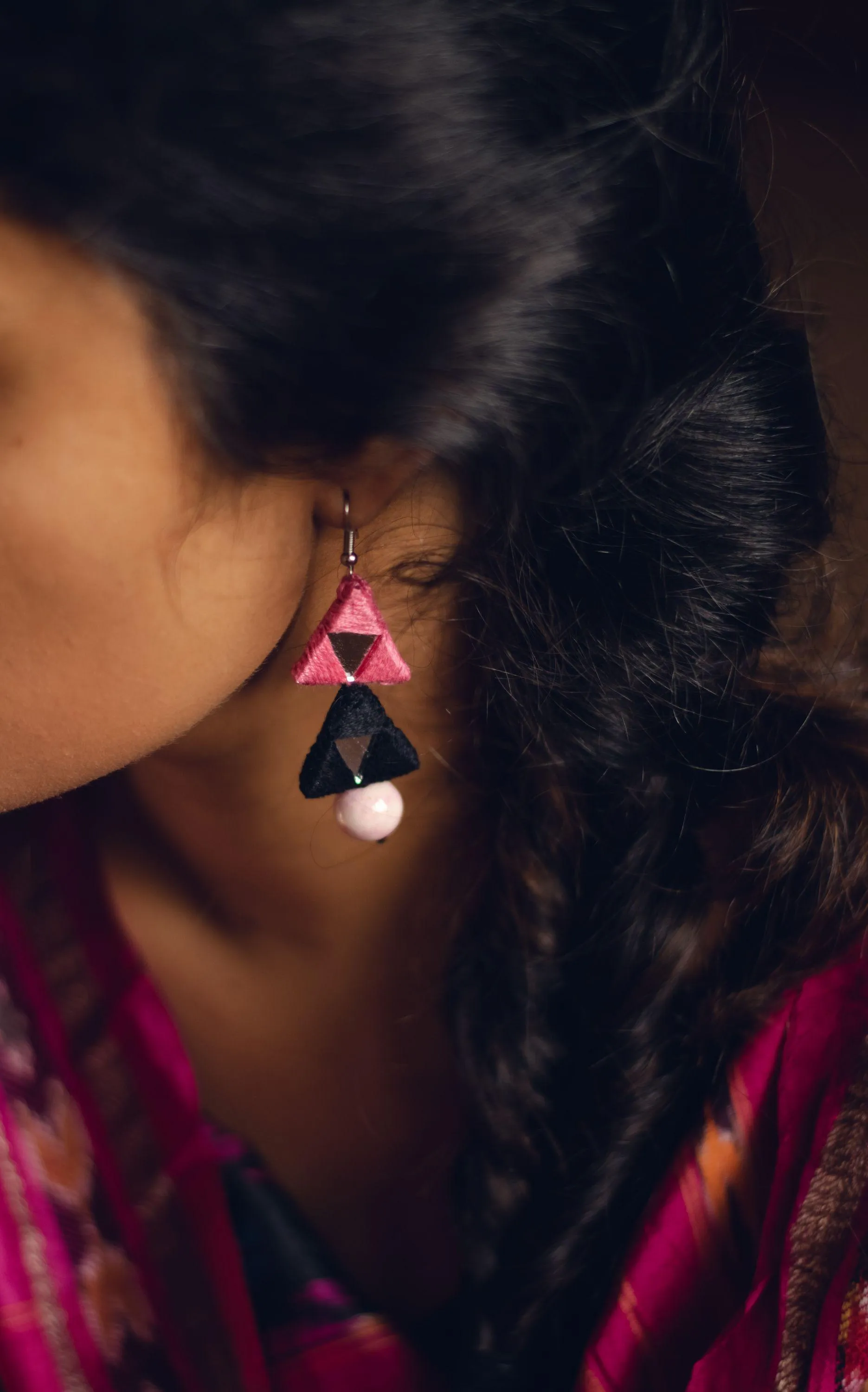 Kaisori blue pottery jewellery - Triad thread earrings - pink and white