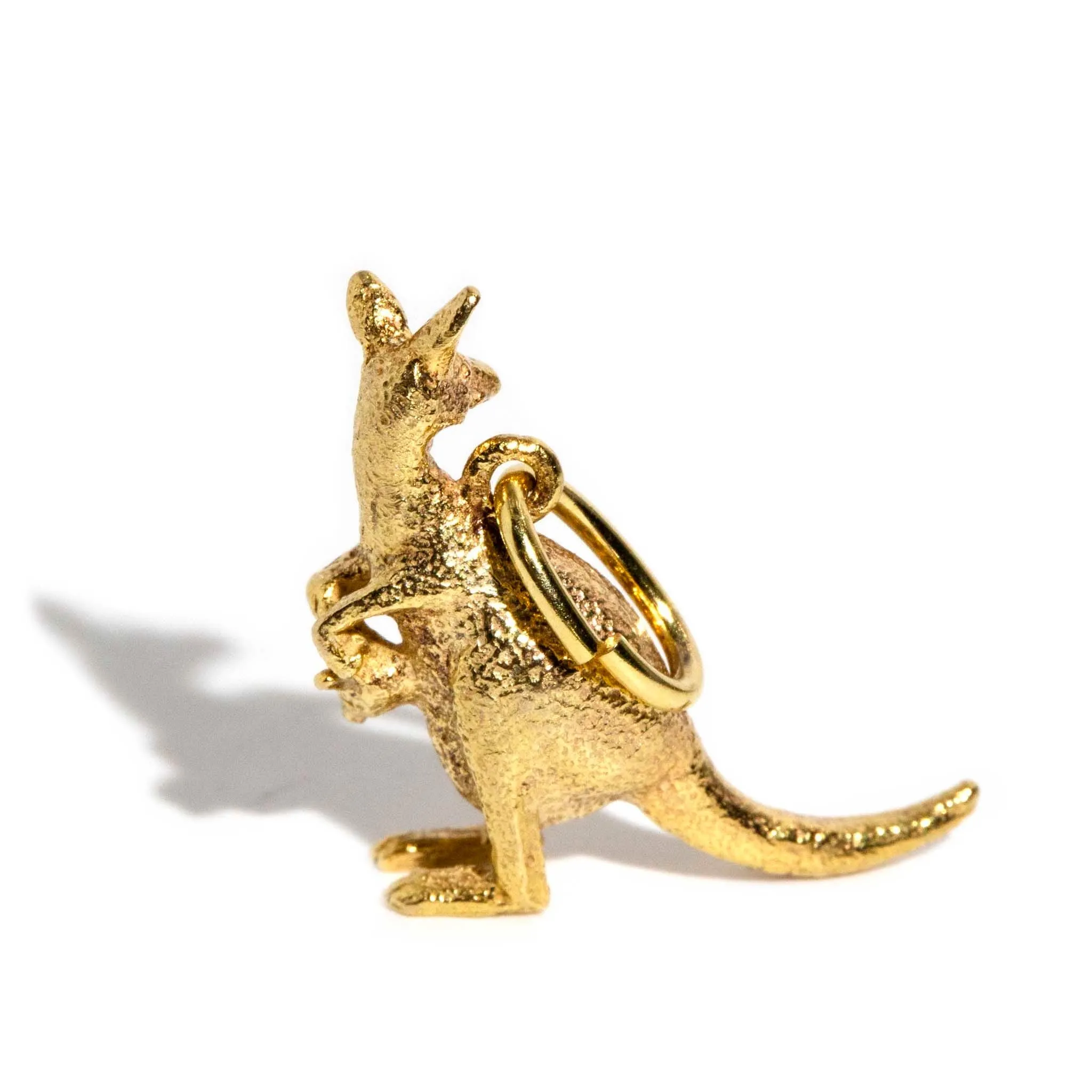 Kangaroo 1970s Charm Pendant 9ct Gold
