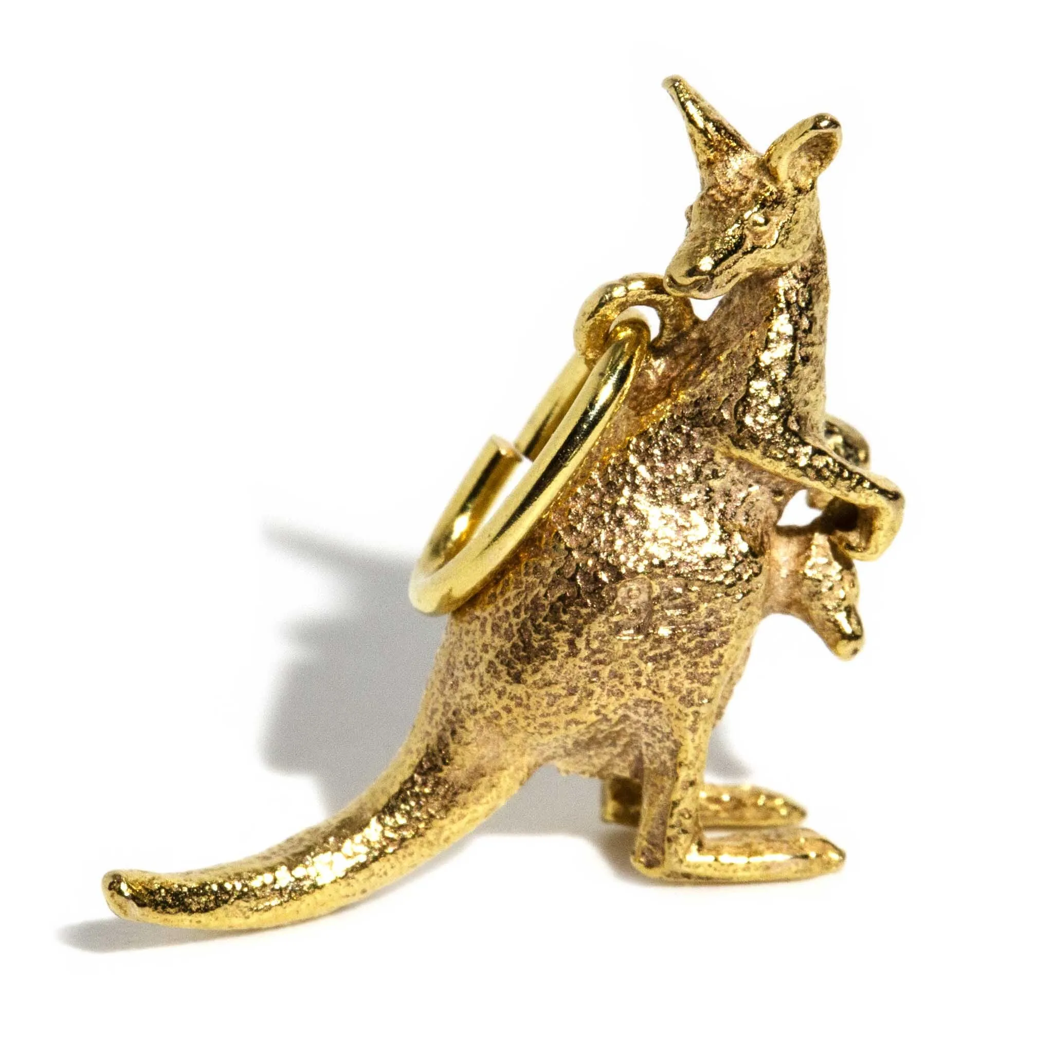 Kangaroo 1970s Charm Pendant 9ct Gold