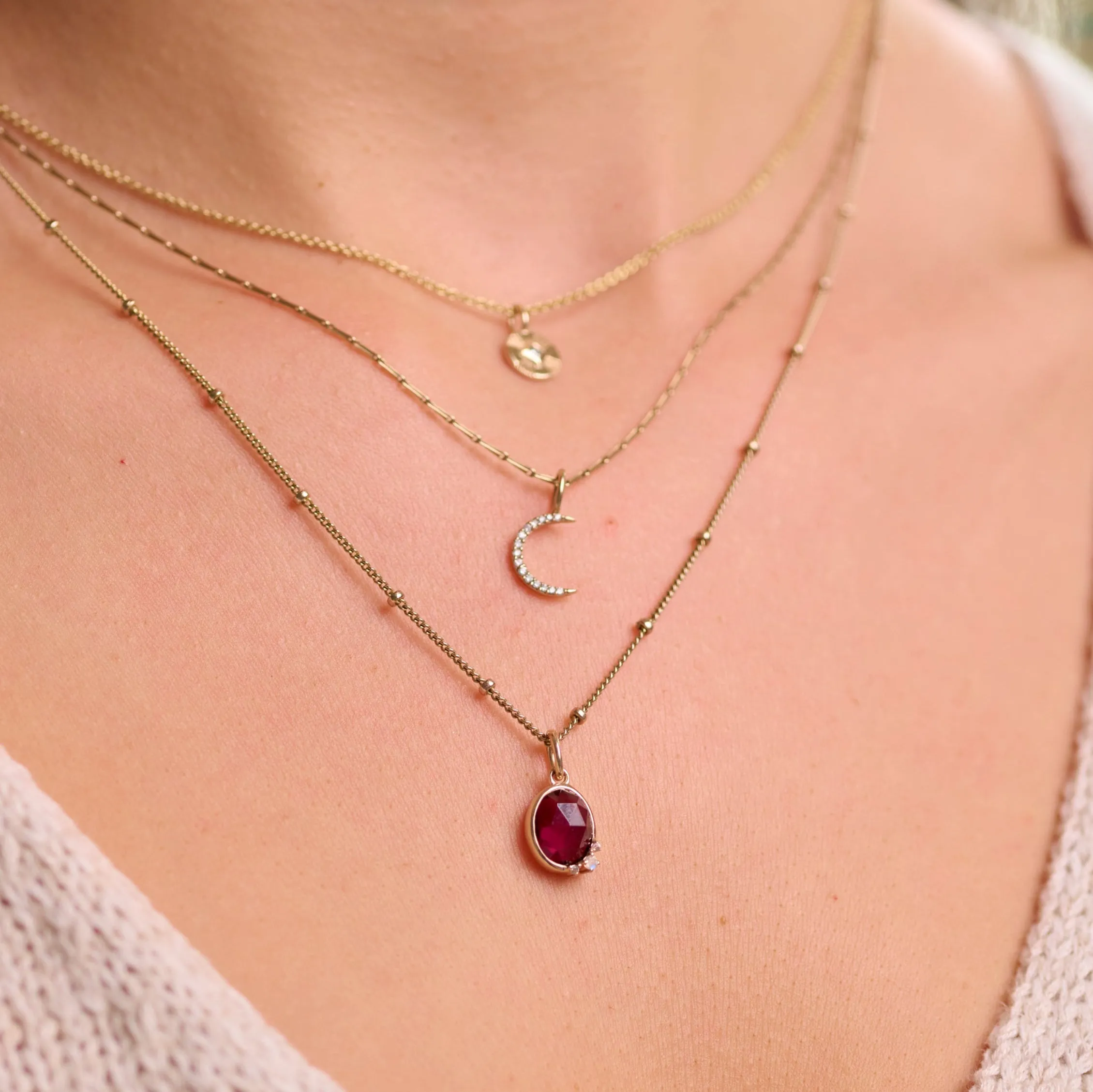 Mini Diamond Moon Pendant 9k Gold