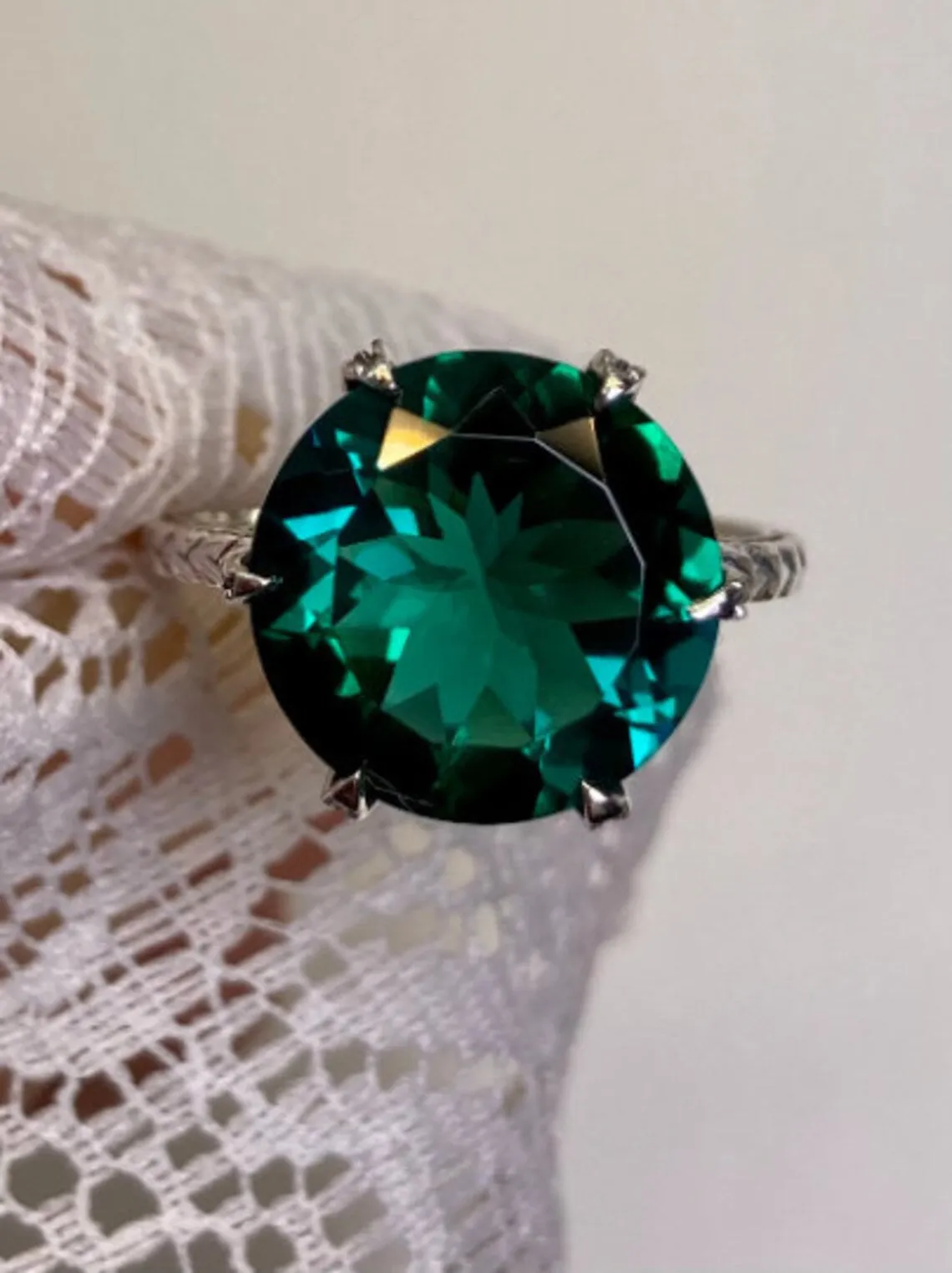 Natural Emerald Ring,  Classic Jewelry #D37