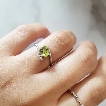 Oval Arizona Peridot Ring
