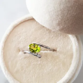 Oval Arizona Peridot Ring