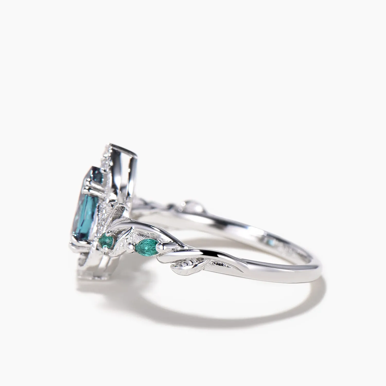 Pear Cut Color-change Alexandrite Engagement Ring Diamond Moon Twisted Ring