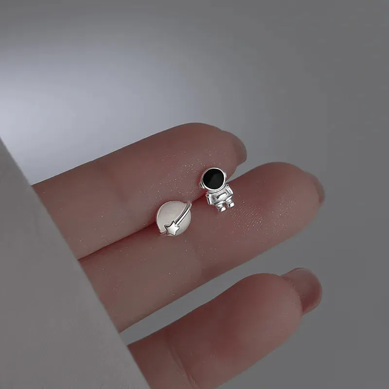 Planet Earrings Silver Color Piercing for Women Moon Star Crystal Zircon Ear Stud Earrings Tragus Cartilage Body Jewelry