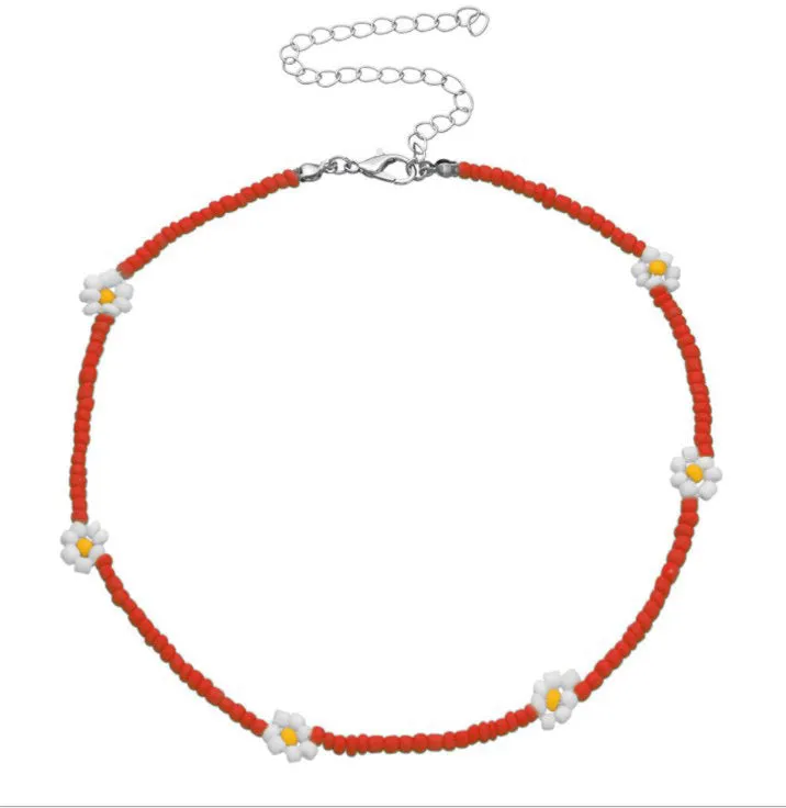 RED FLOWER BEADED necklace