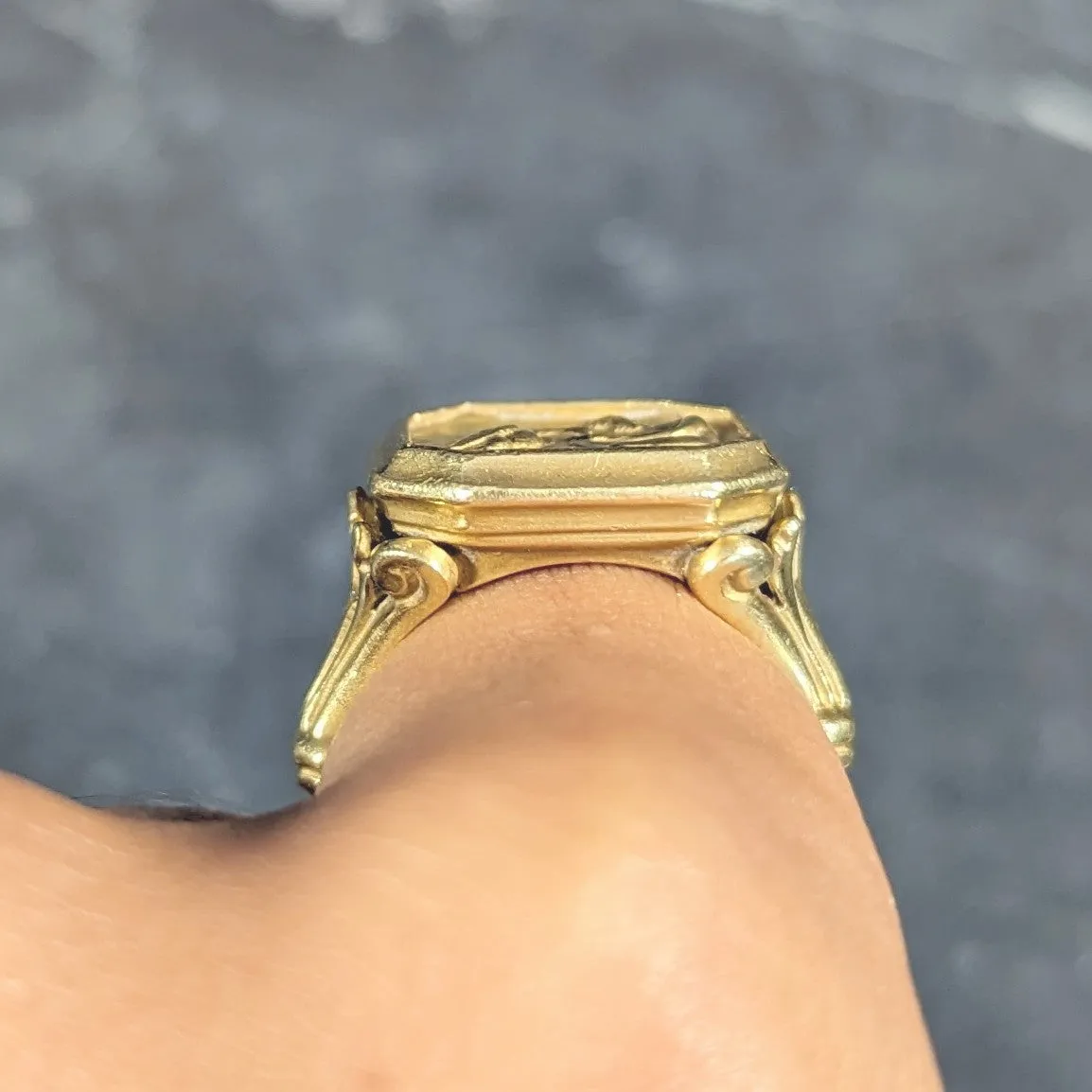 SeidenGang 1980s 18 Karat Yellow Gold Greek Hermes Unisex Vintage Signet Ring