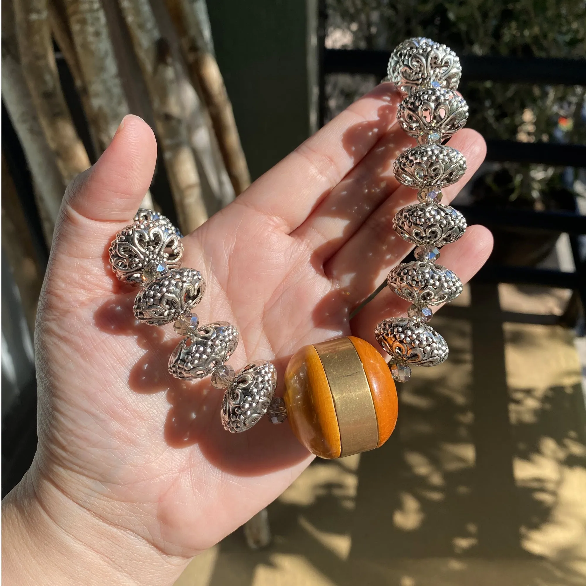 Silver elder necklace
