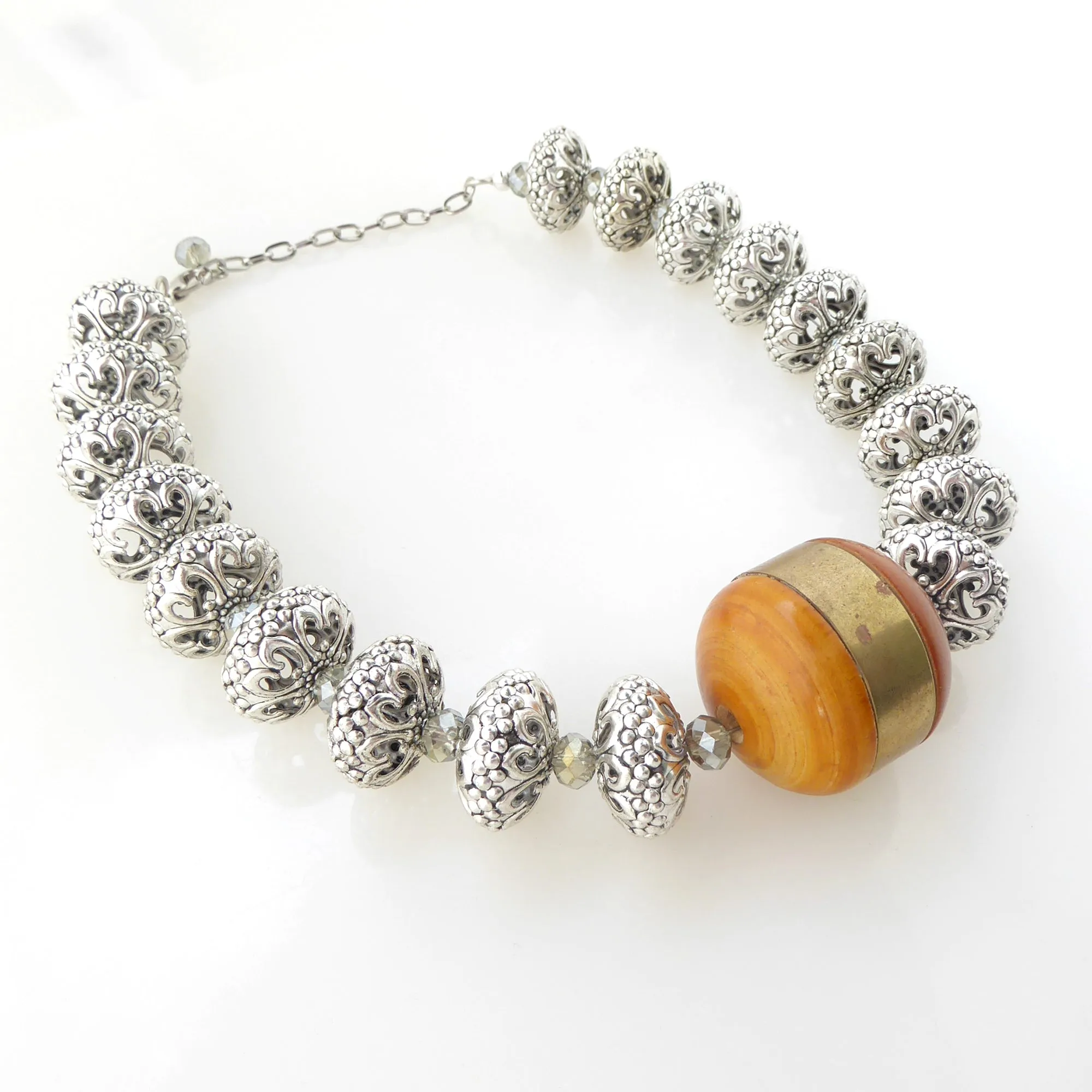 Silver elder necklace