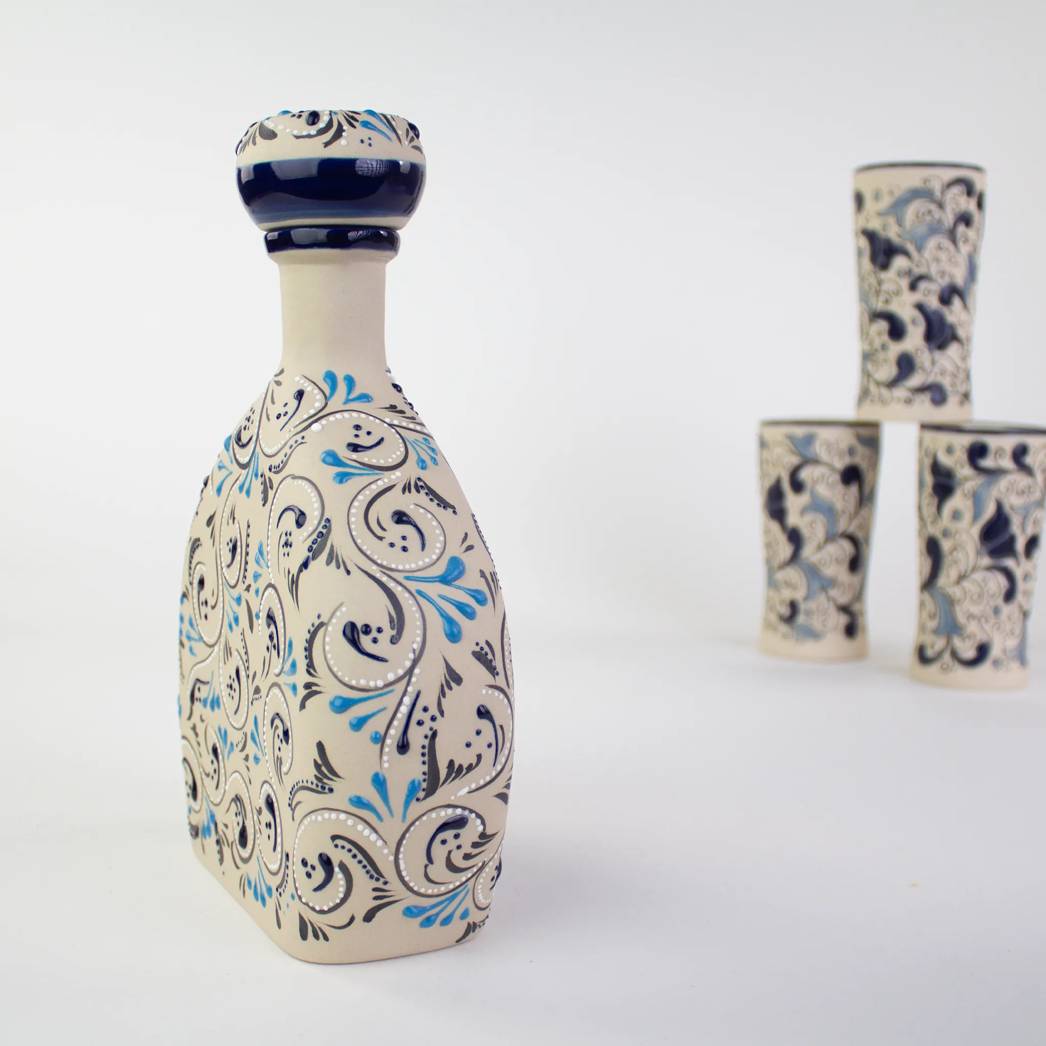 Stoneware Decanter Gota | Azules Pattern