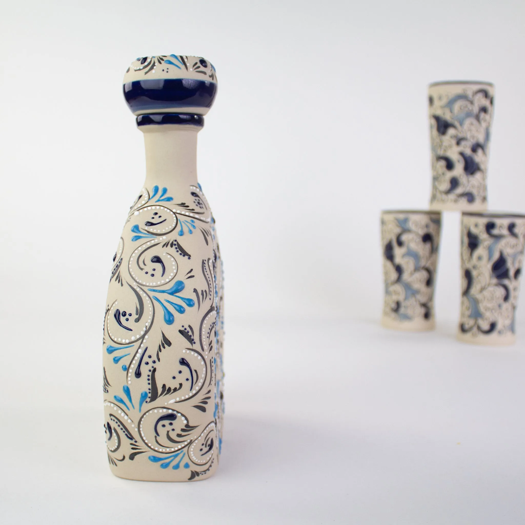 Stoneware Decanter Gota | Azules Pattern