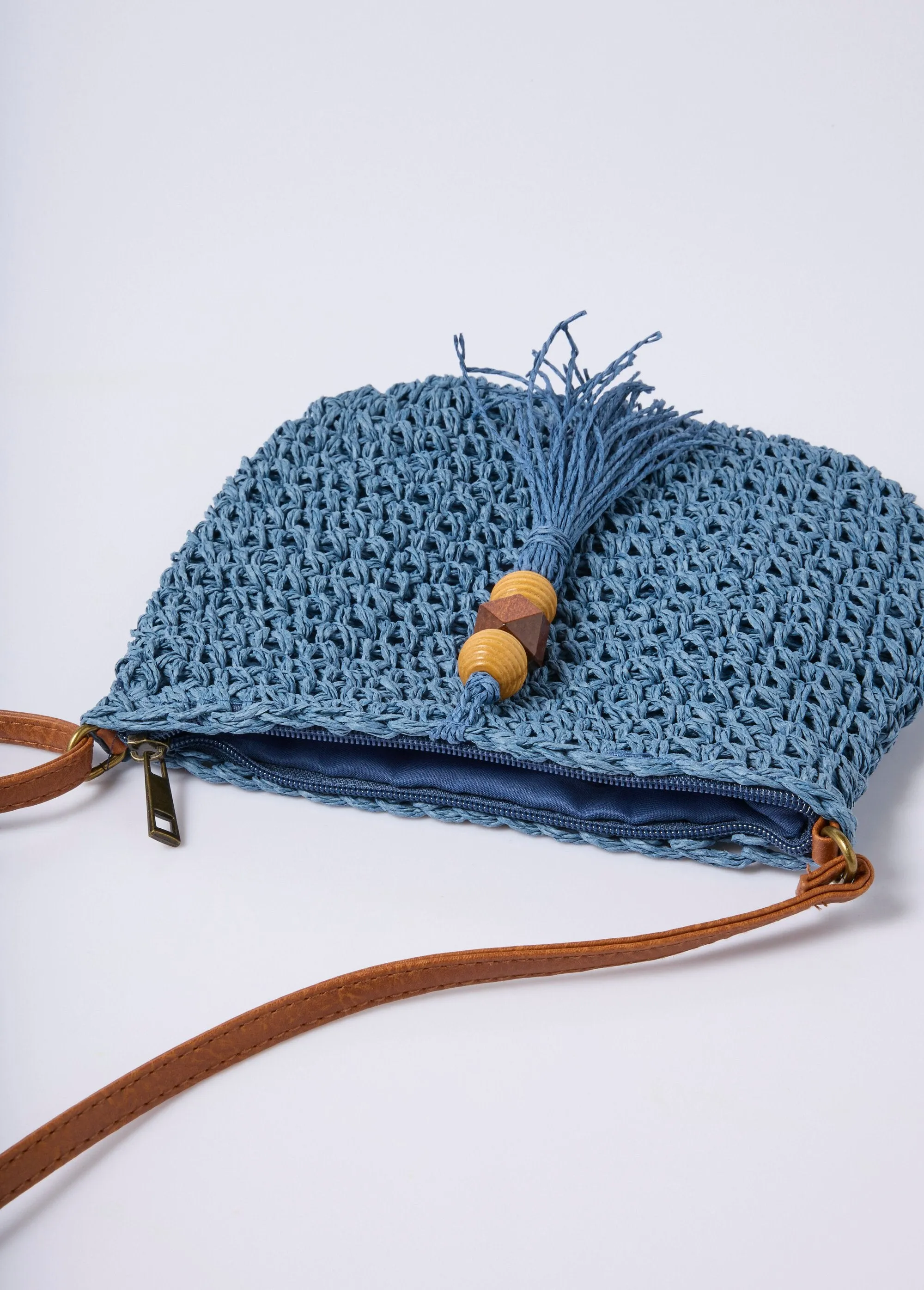 Straw shoulder bag, pearl pompom