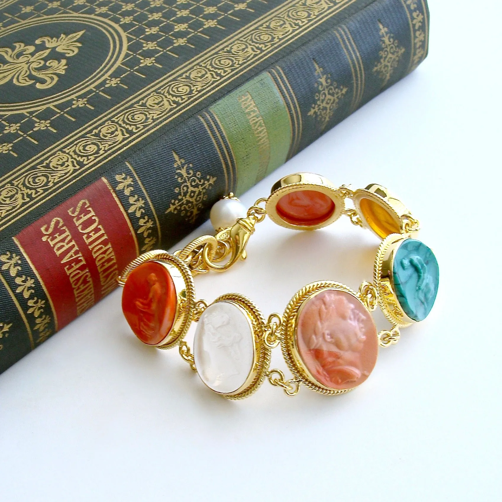Venetian Glass Intaglio Cameo Bracelet - Castelluccio Intaglio Cameo Adjustable Bracelet