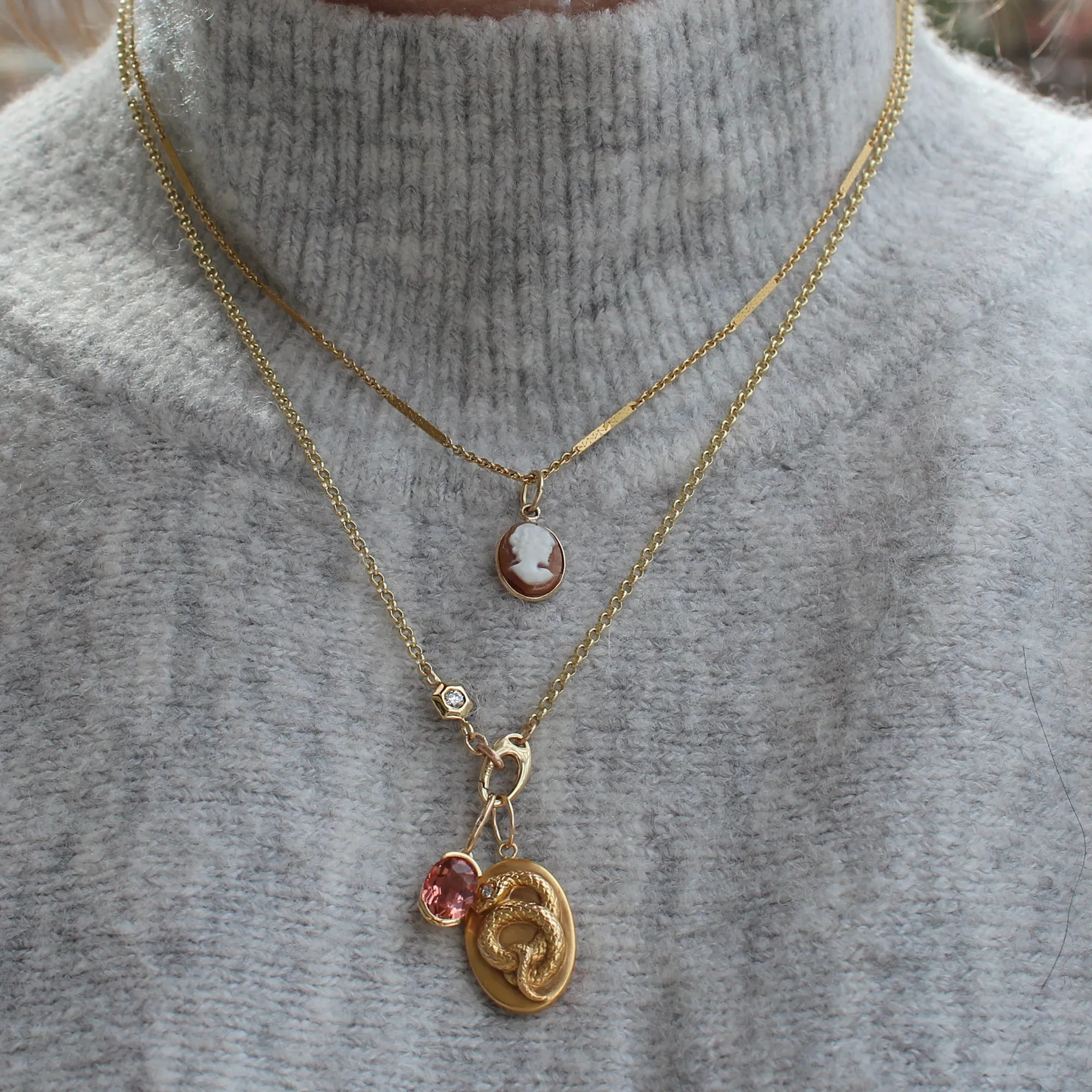 Vintage 14k Gold   Carnelian Cameo Charm