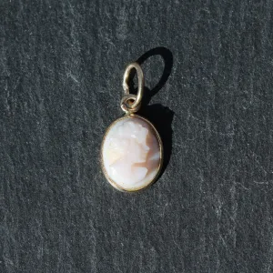 Vintage 14k Gold   Coral Cameo Charm