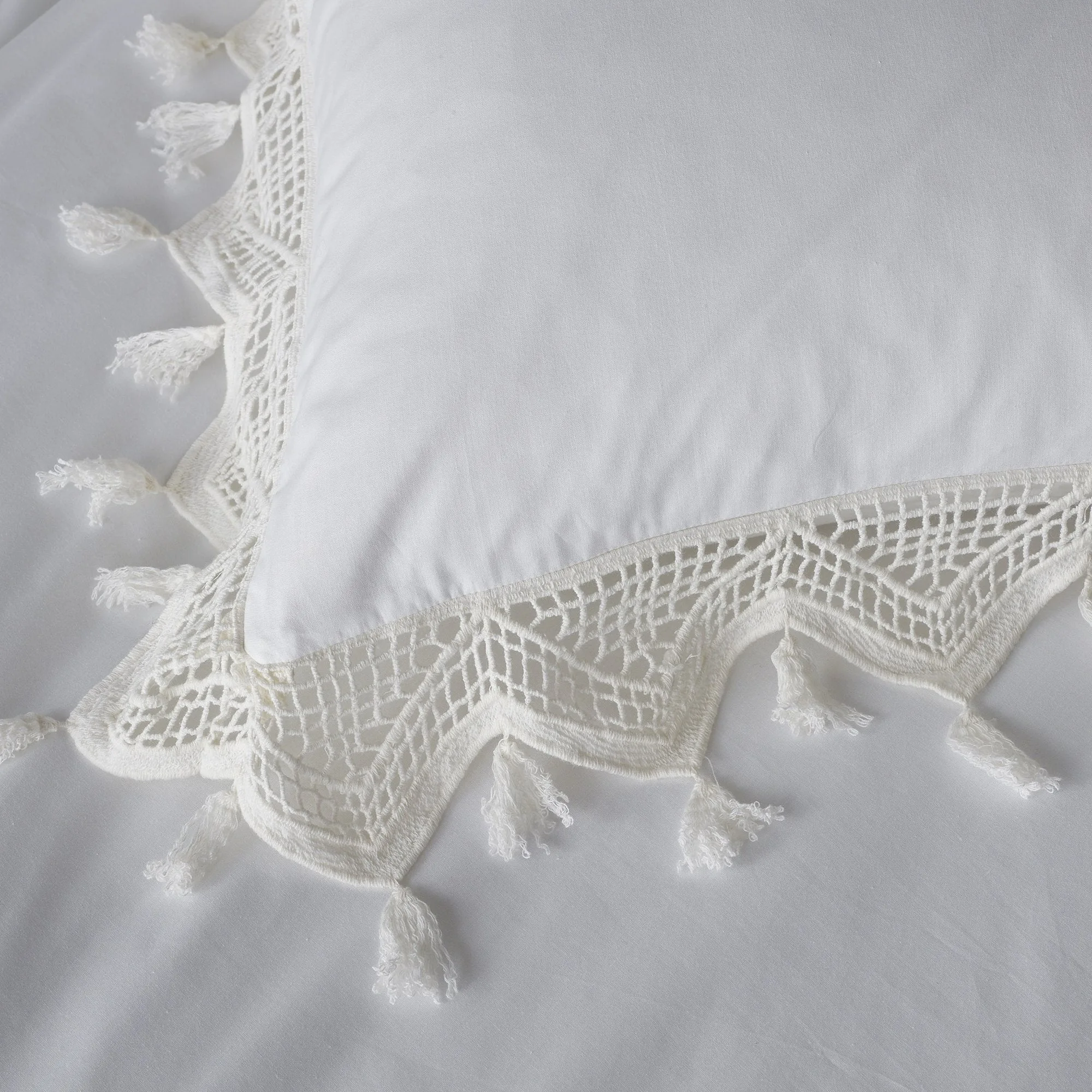 Vintage Design White Gypsy 180TC Cotton Quilt Cover Set